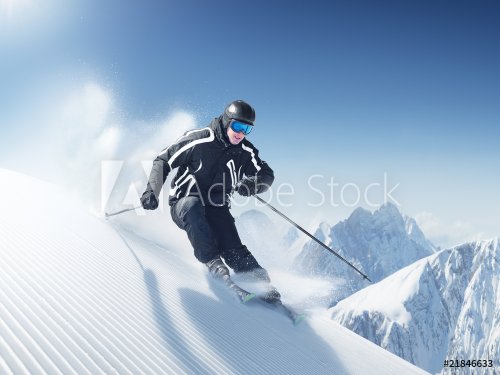 Skier in high mountains - alpen - 900176157