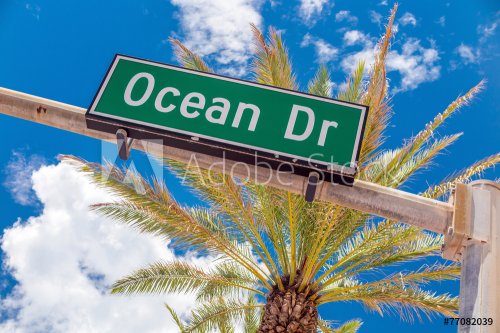 Street sign of famous street Ocean Drive in Miami  Beach - 901145090