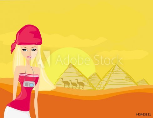 Women on background the pyramids in Giza built for the pharaoh. - 900488378