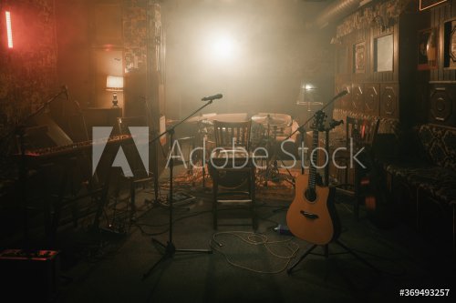 Empty stage of a small unplugged live music concert - 901156386