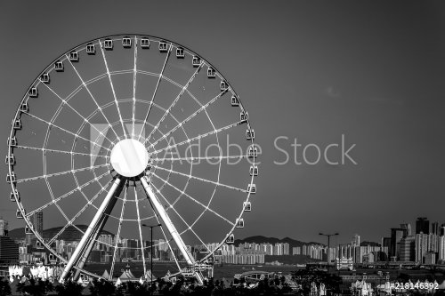 Grande roue Hong Kong en noir et blanc