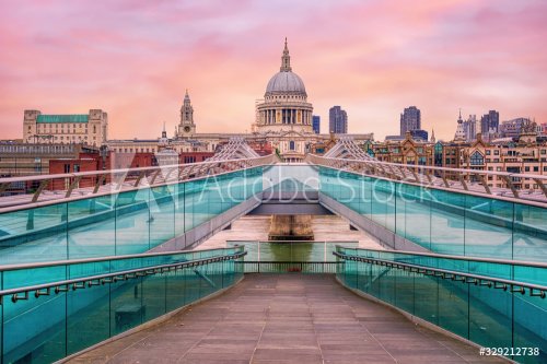 Millenium bridge and St Pauls Cathedral in London, England, UK - 901156384