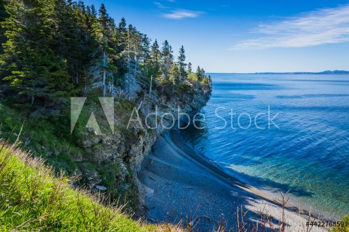 View on the cliffs and the Atlantic ocean on a beautiful summer day while hik... - 901157328