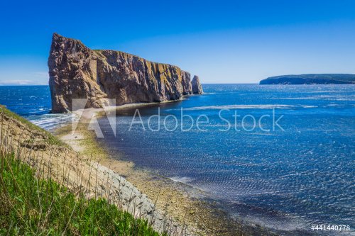 View on the Percé Rock, the symbol of the Gaspesie, a region of Quebec (Canad... - 901157338