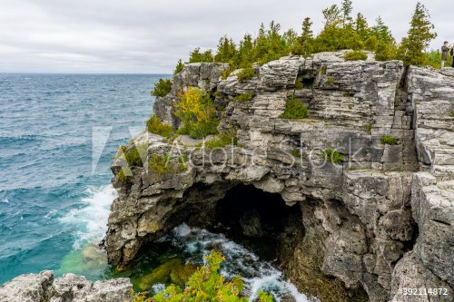To the grotto, a natural wonder in Bruce Peninsula National Park. This park i... - 901157344