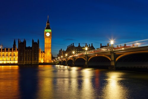 Big Ben and Houses of Parliament at night, London, UK - 900073542