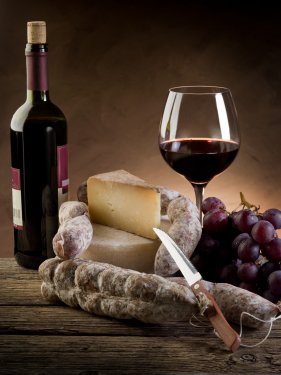 cheese salami grapes and red wine - 900260657