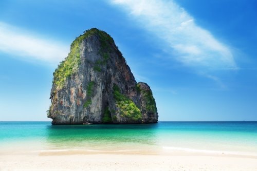 Railay beach in Krabi Thailand - 900659140