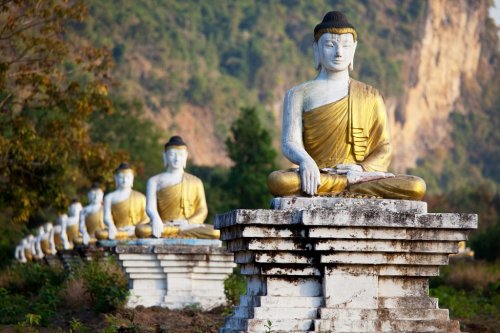 Buddha statue - 901139134