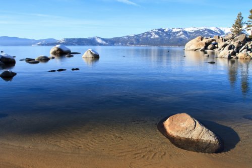 calm waters of lake tahoe - 901139932