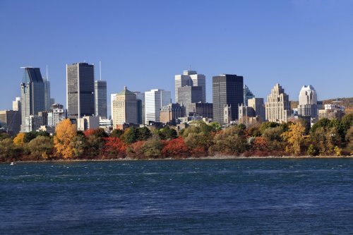 Montreal skyline and Saint Lawrence River in autumn - 901140694