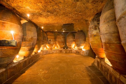 Antique winery in Spain with clay amphora pots - 901141394