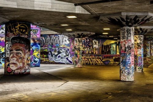 Graffiti - Urban London - 901149306