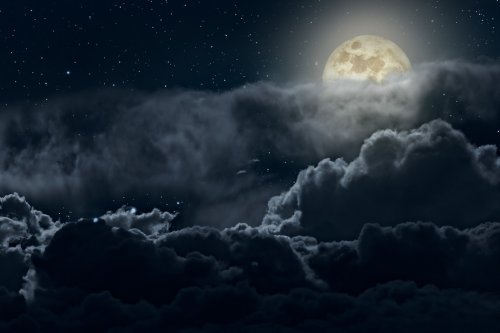 Cloudy full moon night - 901149518