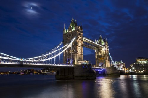 Tower Bridge in London - 901149733