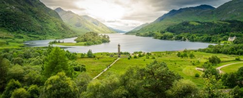 Glenfinnan Monument, at the head of Loch Shiel, Inverness-shire, Scotland. - 901157431