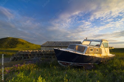 abandoned boat - 901157721